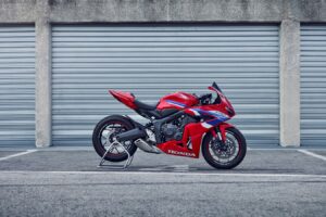 24YM HONDA CBR650R