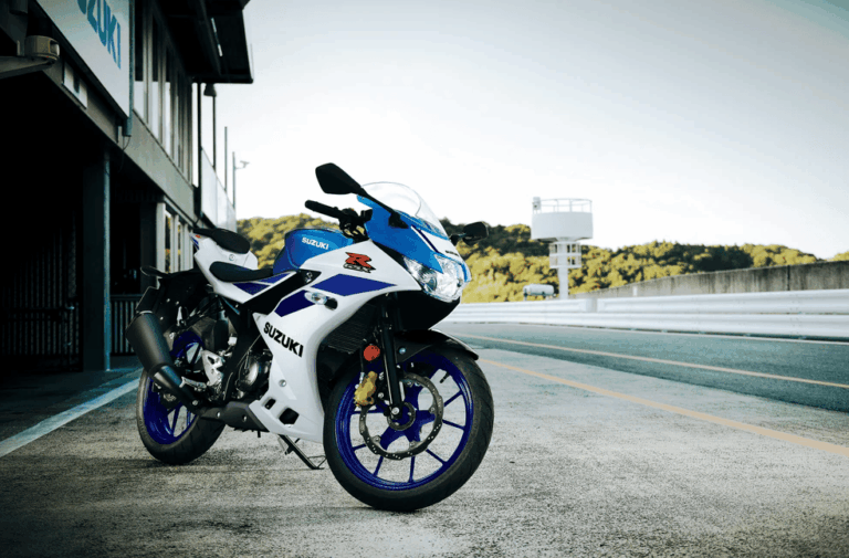 Suzuki GSX R125